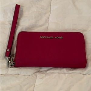 Michael Kors pink wristlet